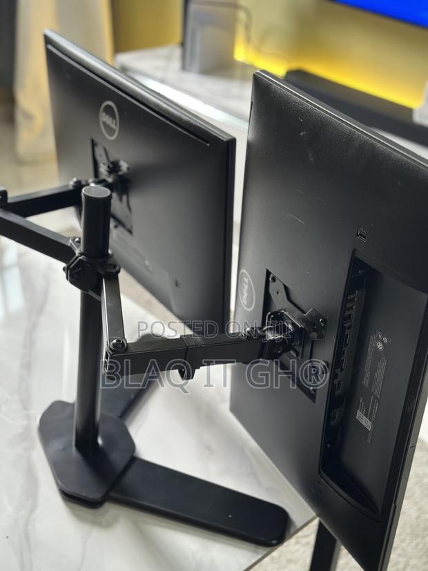 Dual 25 Inches 1440p QHD Resolution Dell Monitor · Photo 5