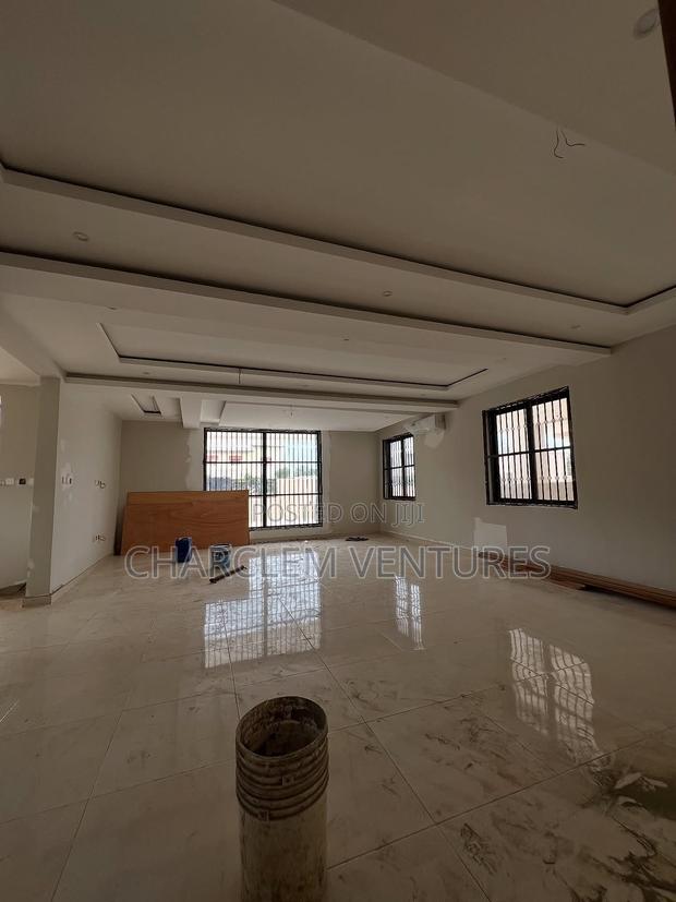 5bdrm House in Charclem Ventures, Dzorwulu for rent · Photo 4