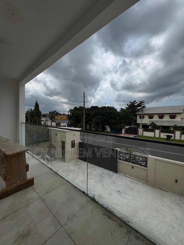 5bdrm House in Charclem Ventures, Dzorwulu for rent · Photo 3