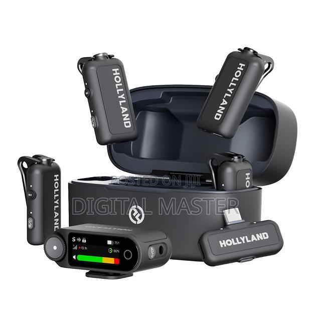 Hollyland Lark Max 2 Combo 4-Person Wireless Microphone Syst · Photo 1
