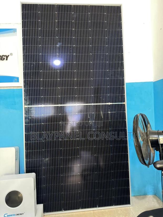650w Monocrystalline Solar Panel · Photo 1
