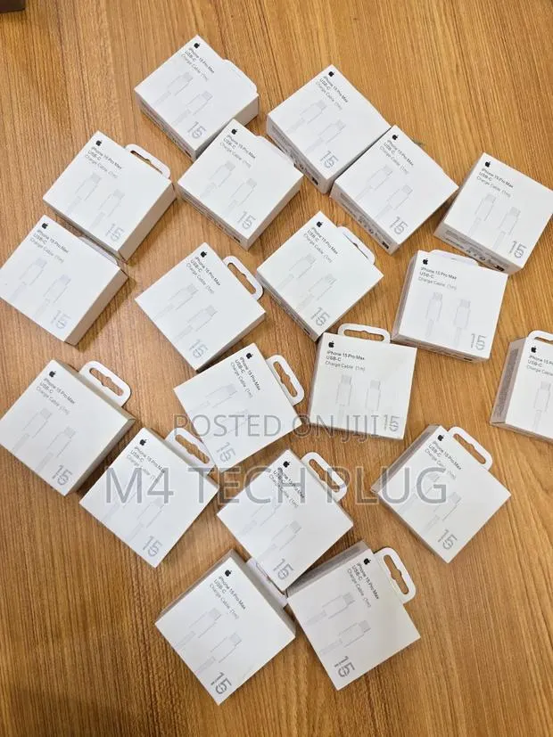 iPhone Type C Cable · Photo 1