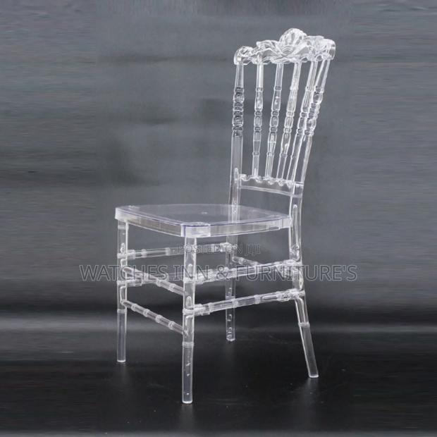 Acrylic Resin Chair ( Chivari, Unbreakable ) · Photo 1