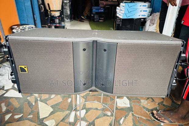 Kara 12 Inches Line Array Speaker · Photo 1