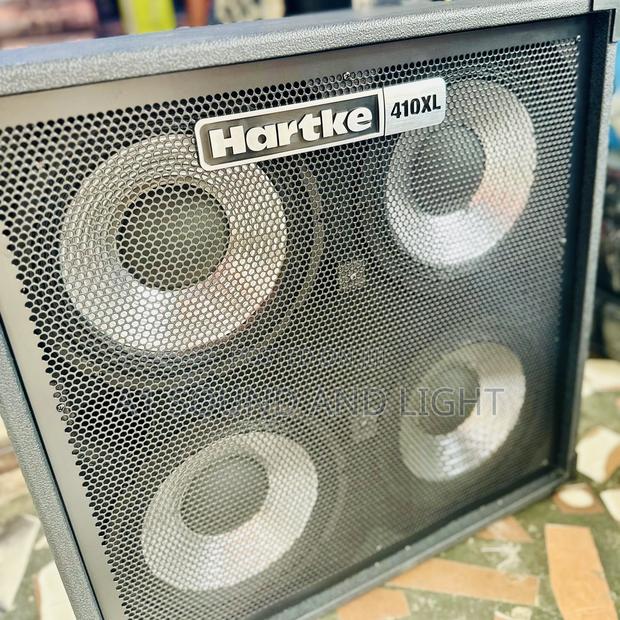 Hartke 410xl Bass Combo Unit [Head and Tail] · Photo 2