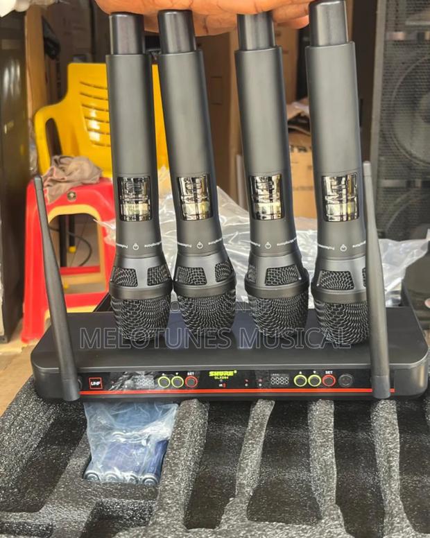 Shure Glxd94 4-in-1 Wireless Microphone · Photo 1