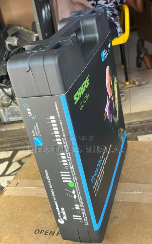 Shure Glxd94 4-in-1 Wireless Microphone · Photo 4