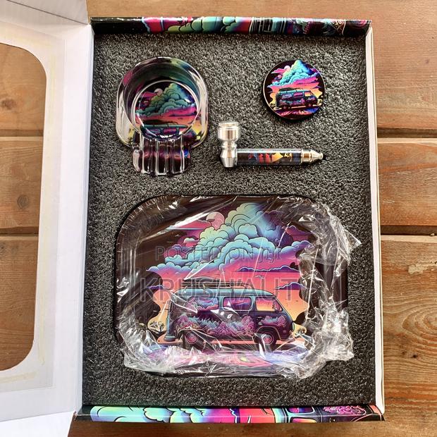 Smoke Set - Rolling Tray,Grinder,Pipe Ashtray · Photo 1