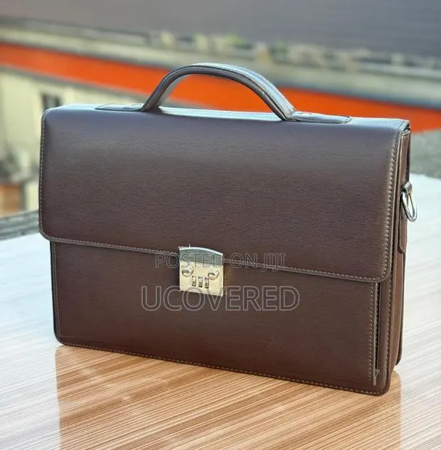 Men’S Leather Briefcase Locking Laptop Messenger Bag · Photo 1