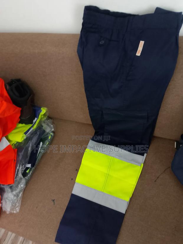 Quality Mining Trousers With Reflectors. · Photo 4
