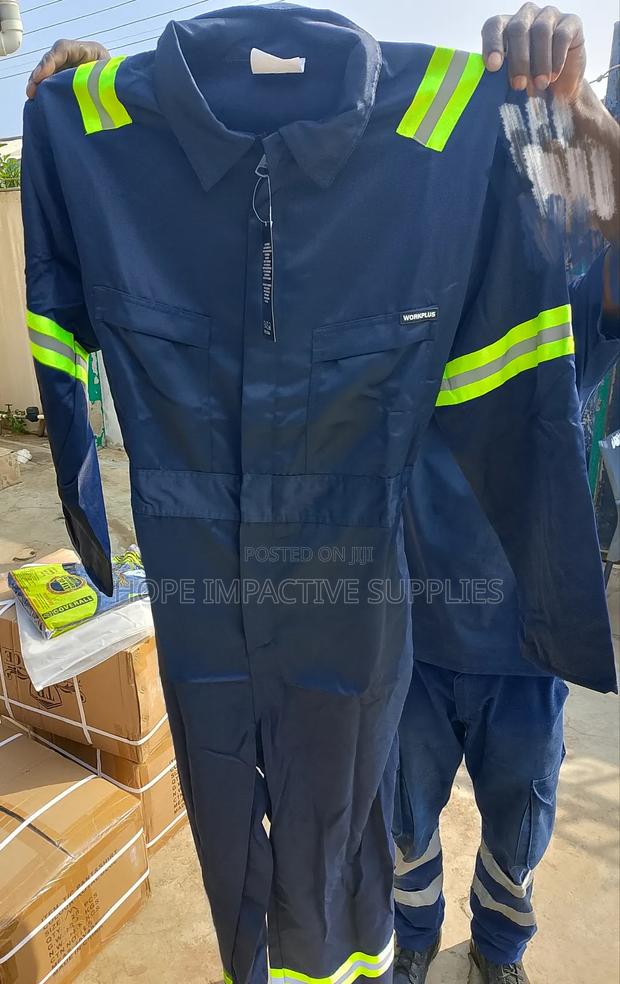 Safety Overall Uniform. · Photo 1