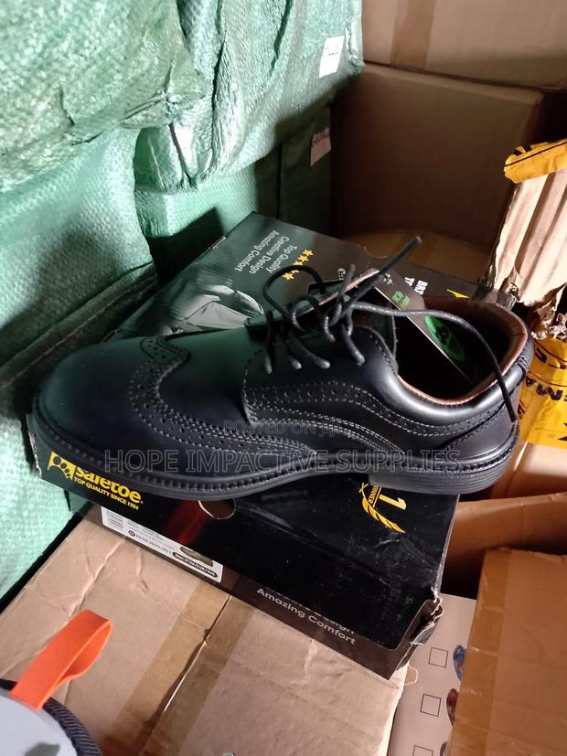 Executive Safetoe Shoe. · Photo 6