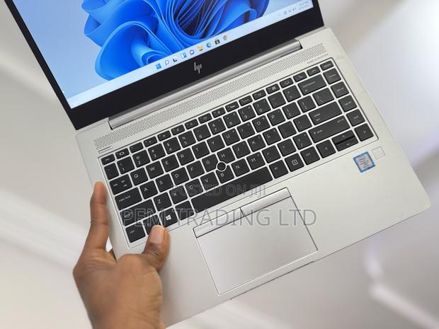 Laptop HP EliteBook 840 G6 16GB Intel Core I7 SSD 512GB · Photo 2