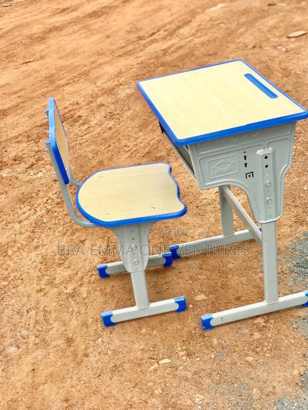 Adjustable Students Table And Chair · Photo 1