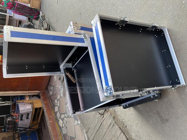 Amp Rack 14u 3doors(Blue) · Photo 1