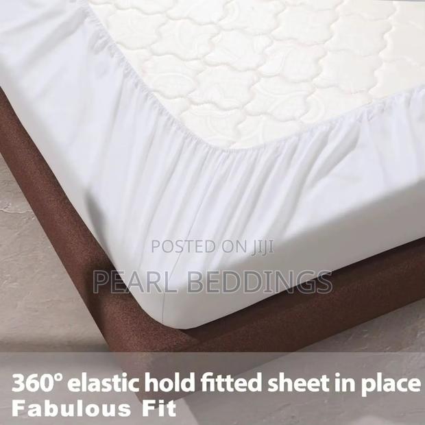 Premium Quality Cotton Fitted White Bedsheet Set Available · Photo 3