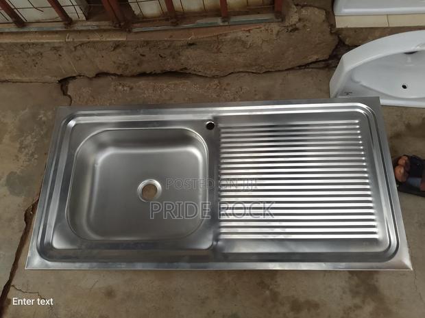 Kitchen Sink Single Bowl With Arm · Photo 1