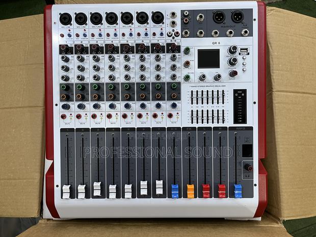 Qr8 Power Mixer · Photo 1