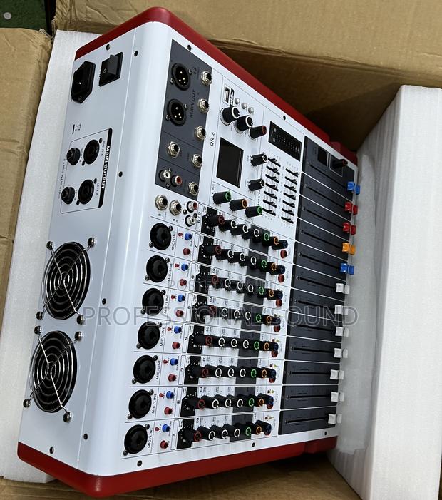 Qr8 Power Mixer · Photo 3