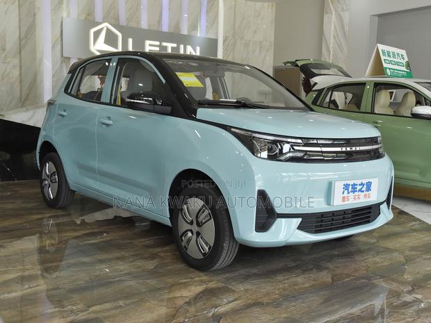 Car 2022 Blue · Photo 2