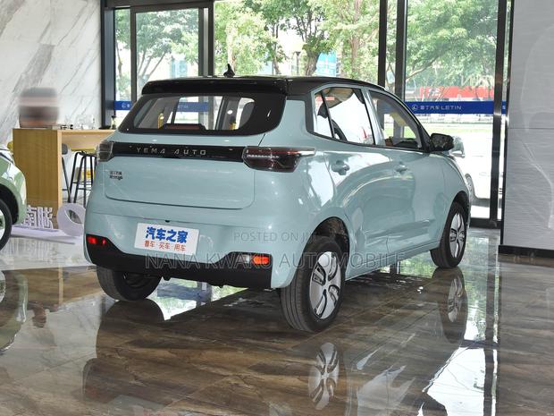 Car 2022 Blue · Photo 3