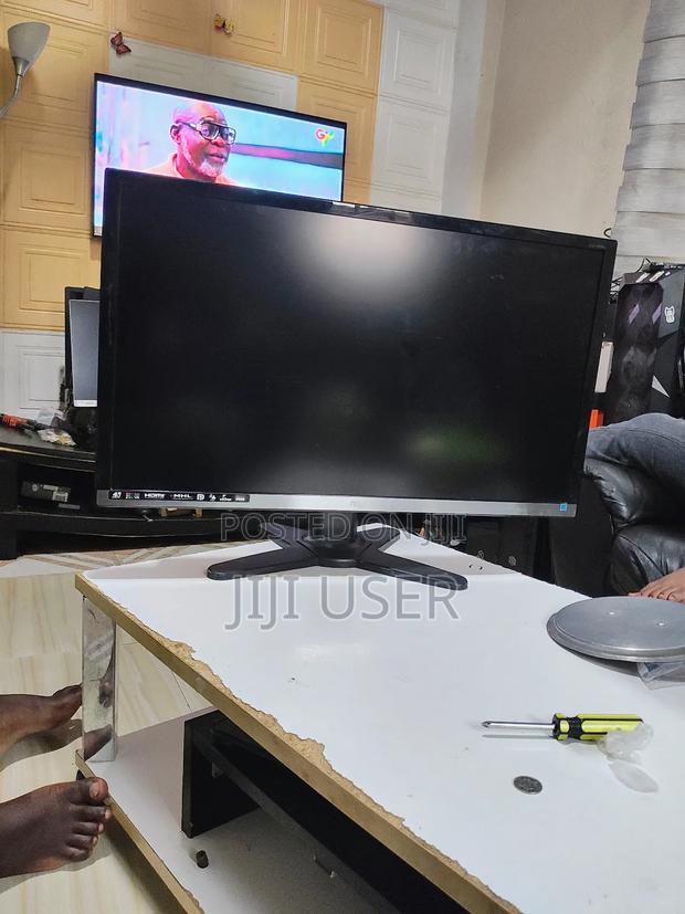32inchs Aoc Uhd Monitor 60hz Inbuilt Speakers · Photo 1