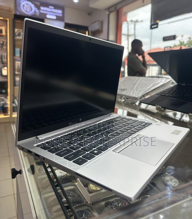 Laptop HP EliteBook 840 G7 16GB AMD Ryzen 5 SSD 256GB · Photo 1