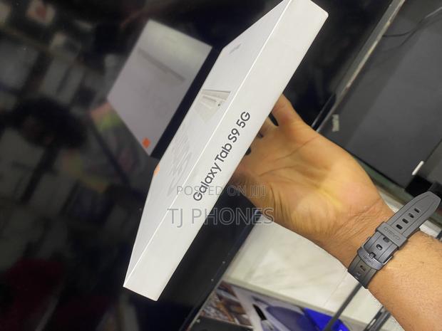 New Samsung Galaxy Tab S9 128 GB Silver · Photo 2