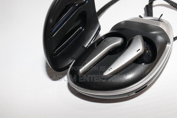 Newest (X7) Earbuds Wireless Headphone · Photo 4
