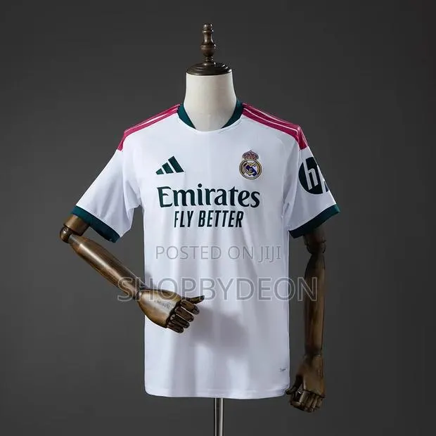 The 26/27 Authentic Real Madrid Fc Home Kit · Photo 1