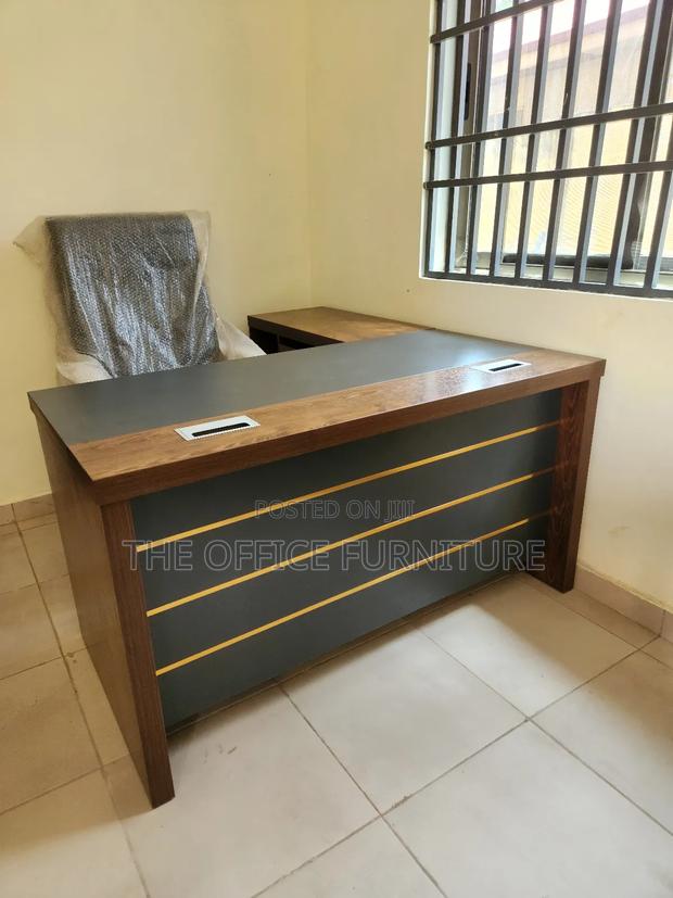 Executive Desk (160cm) · Photo 1