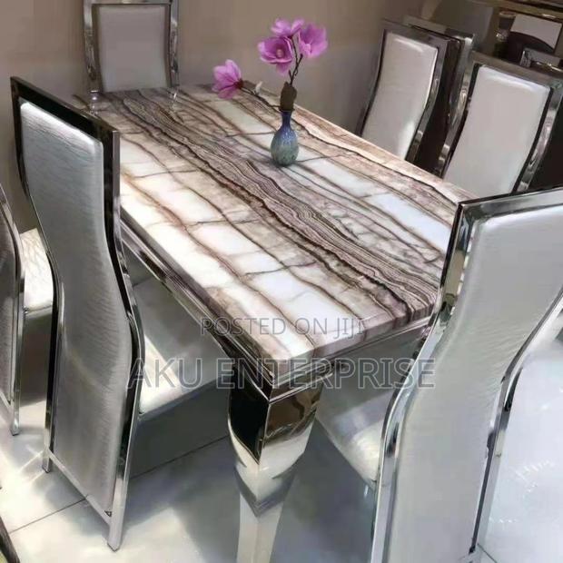 Marble Dinning Table With 6 Chairs · Photo 3