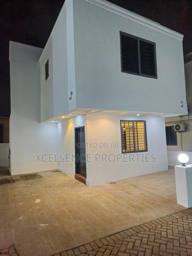 2bdrm Duplex in Xcellence Properties, School Junction for rent · Photo 7