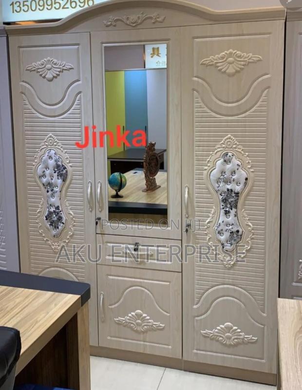 3 in 1 Wooden Wardrobe With Mirror · Photo 1