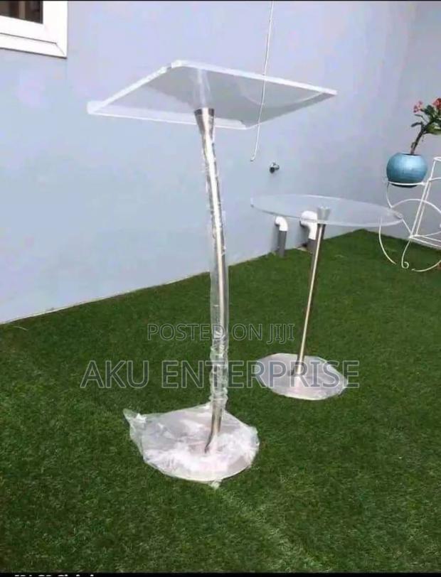 2 in 1 Acrylic Pulpit Stand · Photo 1