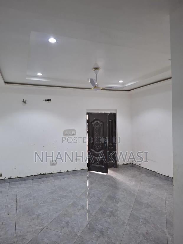 2bdrm Apartment in Community 24, Asuogyaman for rent · Photo 2