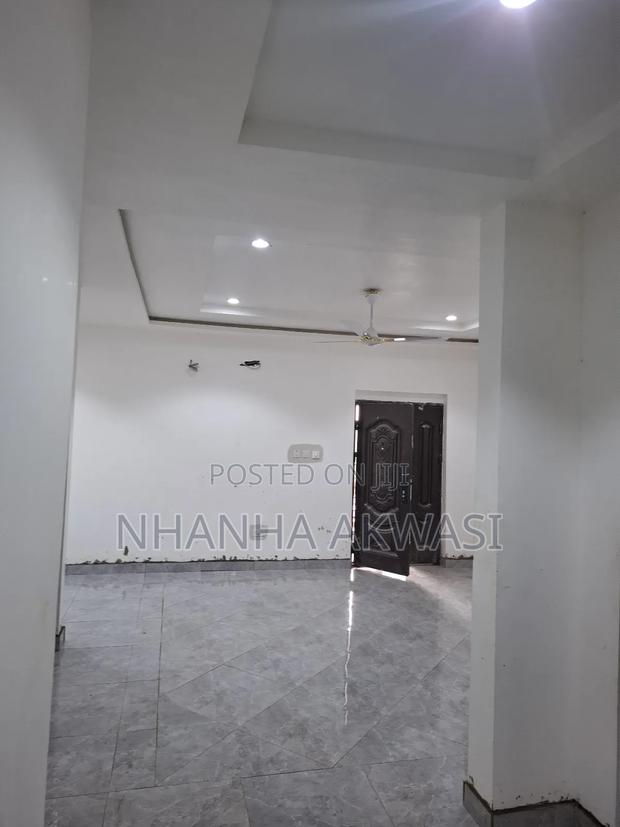 2bdrm Apartment in Community 24, Asuogyaman for rent · Photo 5