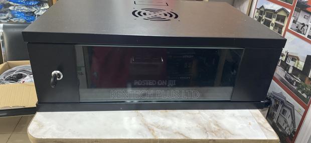 3u Cabinet/Rack · Photo 1