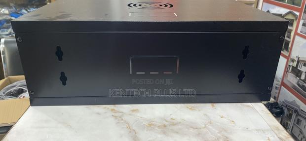 3u Cabinet/Rack · Photo 3