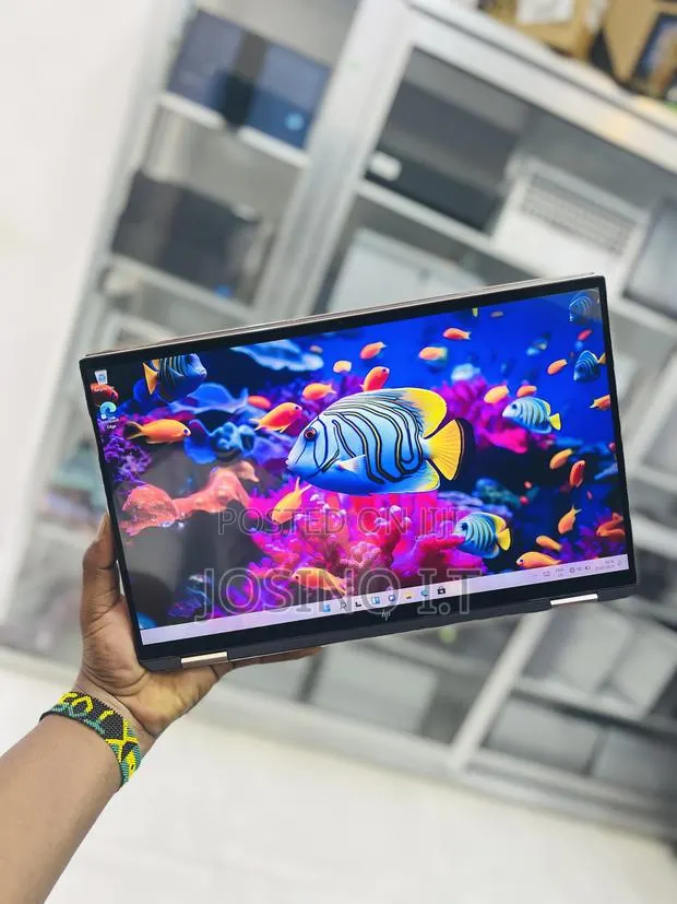 Laptop HP Spectre X360 16GB Intel Core I7 SSD 512GB · Photo 1