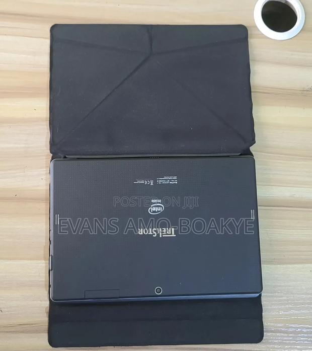 Laptop Trekstor 2GB Intel Atom eMMC 60GB · Photo 5