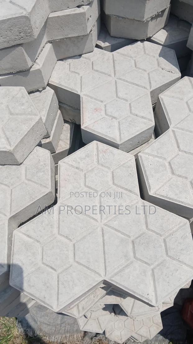 Star Shaped Pavement Block Available · Photo 2