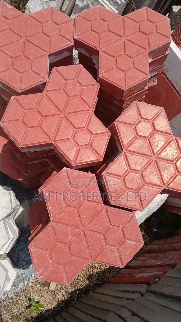 Star Shaped Pavement Block Available · Photo 4