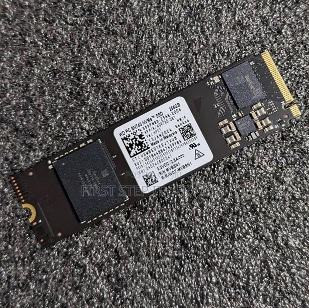 256gb Nvme SSD · Photo 2