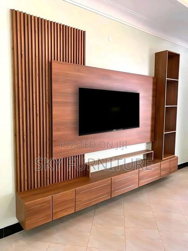 Backsaver Wall Unit · Photo 1