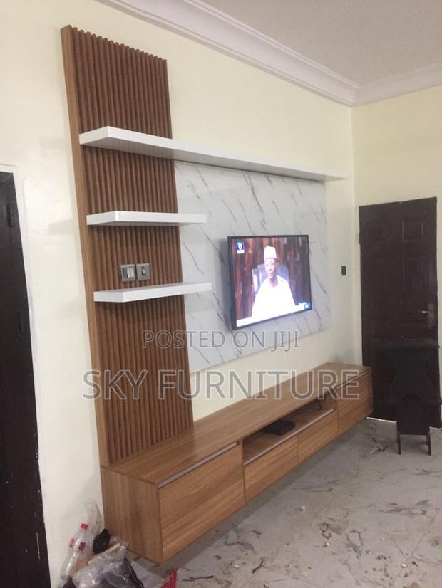 Gallery Wall Unit · Photo 1
