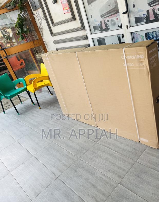 Most Beautiful Made Samsung 75du7000 75” Smart Tv · Photo 1