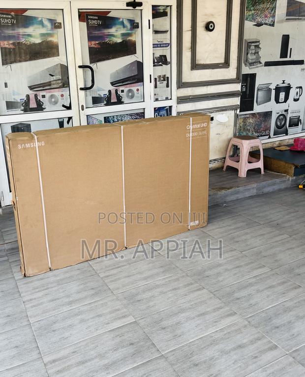 Most Classic Samsung Crystal Smart Tv(75du8000)Black · Photo 2