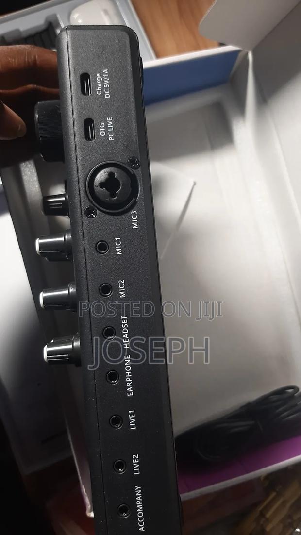 Professional Podcast Live Sound Card · Photo 2