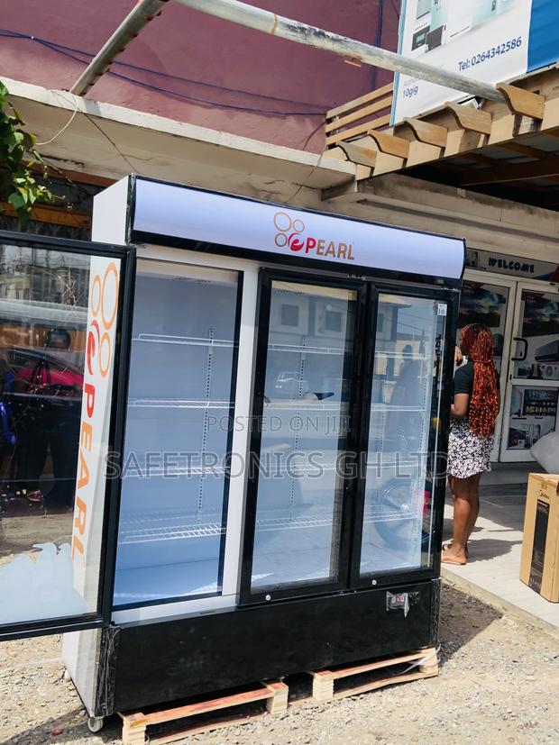Order PVC-150 Pearl Display 3 Glass Doors Fridge · Photo 1